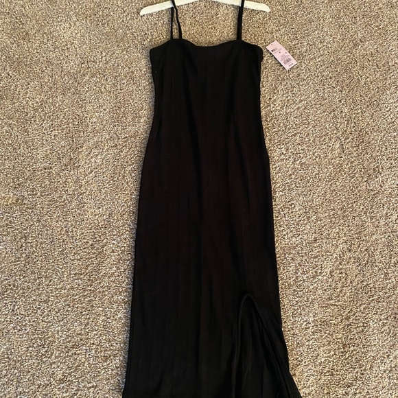 NWT black tank dress. Size medium. - Picture 6 of 10
